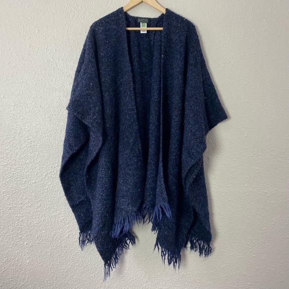 Blarney Woolen Mills soft wool poncho - Picture 1 of 12